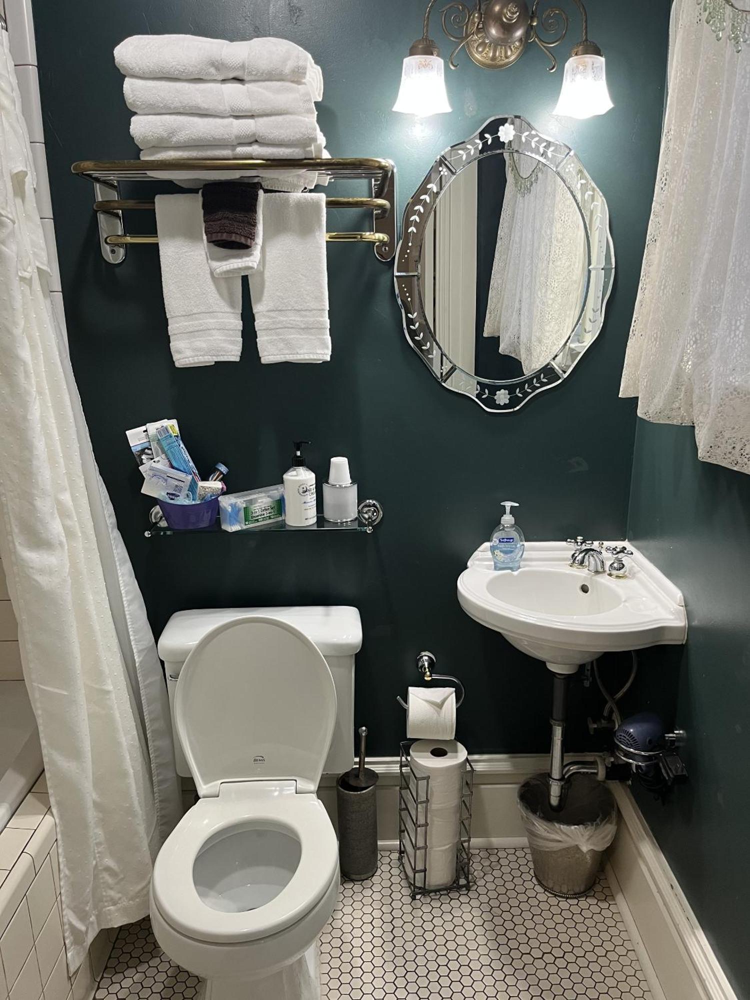 Abbey House Inn (Adults Only) Winters Dış mekan fotoğraf